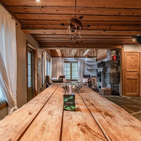 Вилла Pirkkalinna By Aavalevi Леви