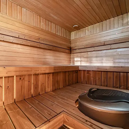 Вилла Pirkkalinna By Aavalevi *